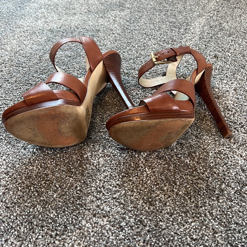 Michael Kors tan leather heels